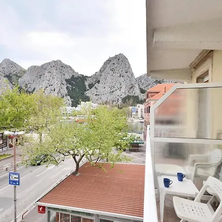 - Michy Omiš
