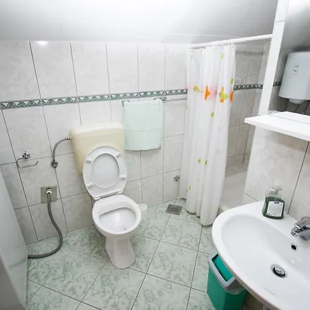- Michy Apartman
