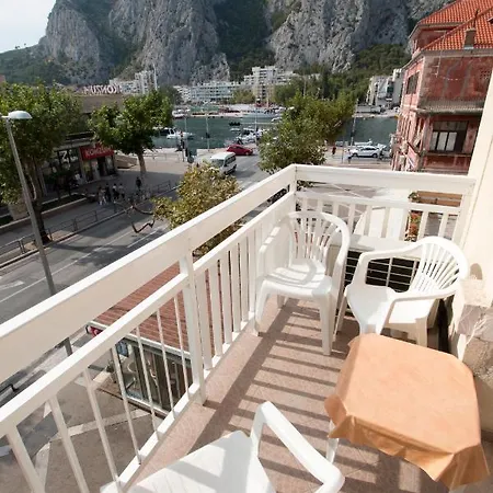 - Michy Omiš