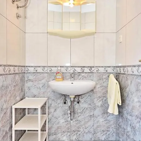 - Michy Apartment Omis